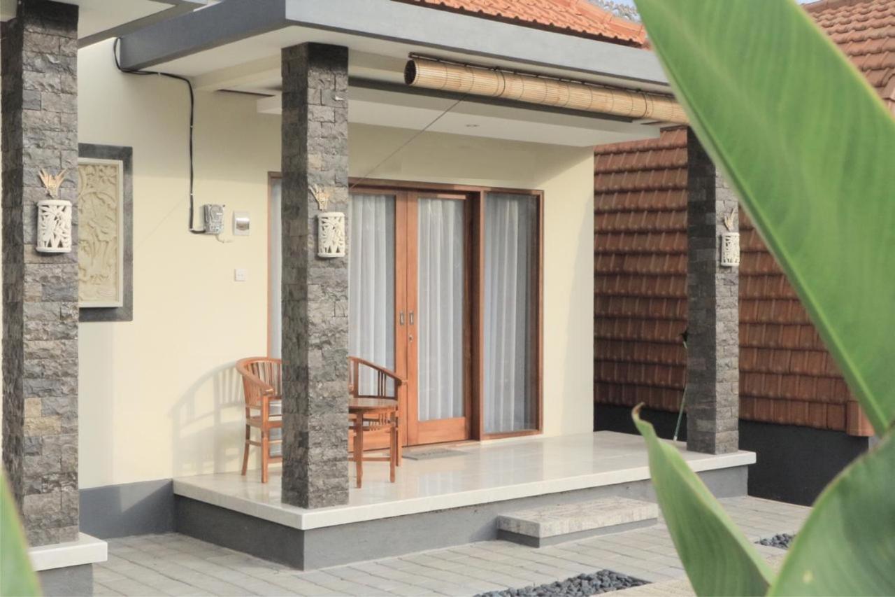 Mailaku House Hotell Kerobokan Exteriör bild