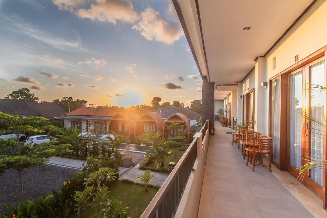 Mailaku House Hotell Kerobokan Exteriör bild